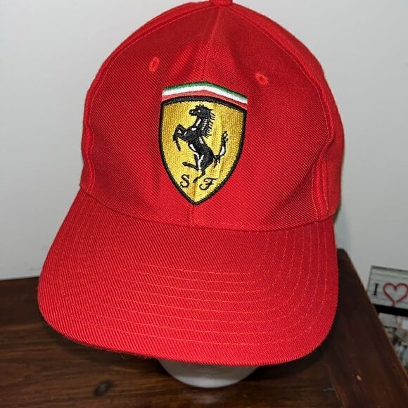 North carolina State Wolfpack red Ferrari Fan baseball sloop March madness cap - Picture 1 of 4